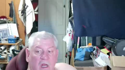 mr_canoe_licker_69 online show from 03.10.25