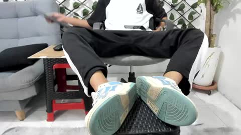 Snapshot of mr_cashjean chatting on 01.15.25 controlljean online show from 01.15.25