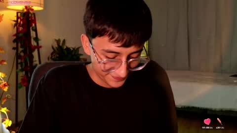 Mr Evans online show from 03.12.25