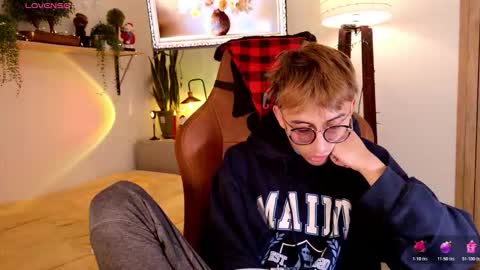 Mr Evans online show from 12.04.25