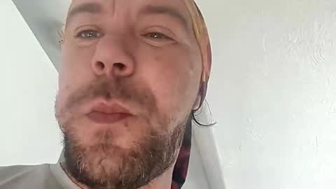 mr_i_ online show from 09.22.25