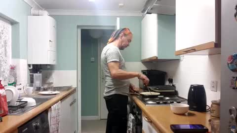 mr_i_ online show from 10.19.25