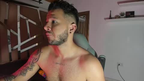 MIKEE online show from 03.02.25