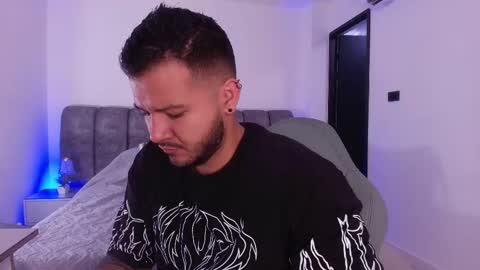 MIKEE online show from 02.06.26