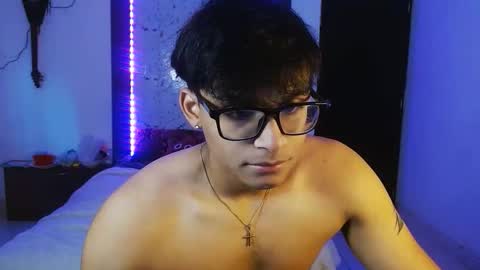 Snapshot of mr_yisuz chatting on 06.01.26 yisuz online show from 06.01.26