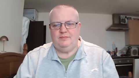 Snapshot of mralistairgoldiegmailcom chatting on 04.05.26 Professor-Perv online show from 04.05.26