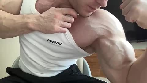 Mrbiceps23 online show from 01.09.25