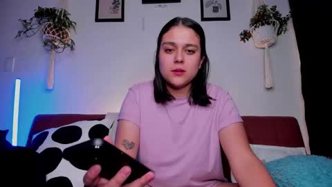 Laura online show from 10.08.25