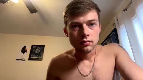 Snapshot of mrcoolguy68 chatting on 09.10.25 mrcoolguy68 online show from 09.10.25