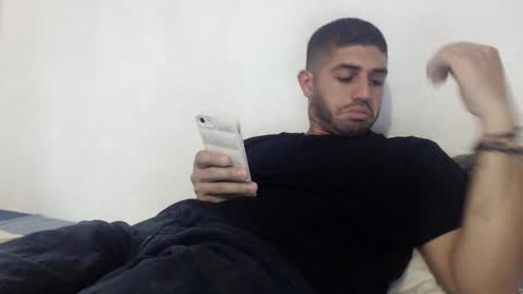 Snapshot of mrcum24 chatting on 01.04.25 Will online show from 01.04.25