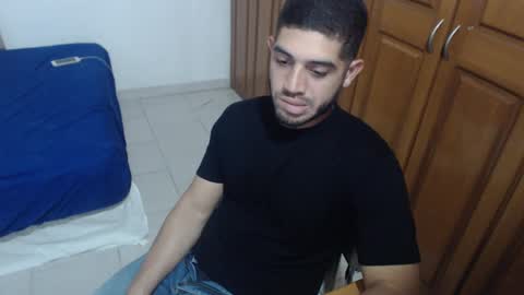 Snapshot of mrcum24 chatting on 01.14.25 Will online show from 01.14.25