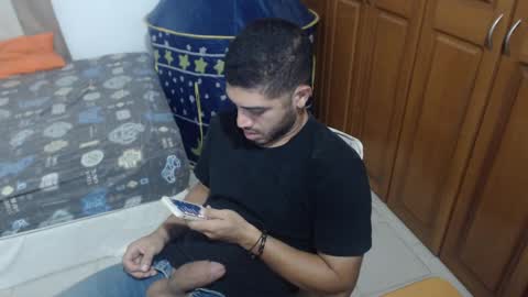 Snapshot of mrcum24 chatting on 02.06.25 Will online show from 02.06.25