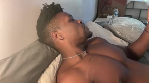 Daddy Nine online show from 12.04.25