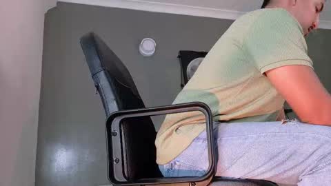 Mr Fox online show from 10.27.25