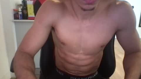 Snapshot of mrgokrazy chatting on 01.02.25 Savage online show from 01.02.25