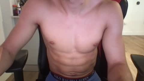 Snapshot of mrgokrazy chatting on 01.06.25 Savage online show from 01.06.25