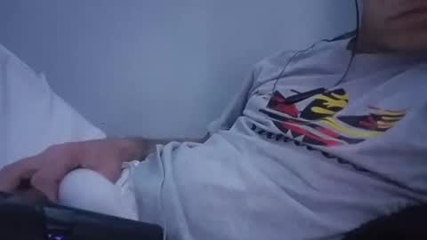 Snapshot of mrj1979 chatting on 12.06.24 mrj1979 online show from 12.06.24