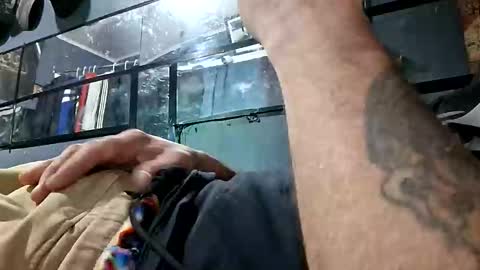 Snapshot of mrj1979 chatting on 11.28.25 mrj1979 online show from 11.28.25