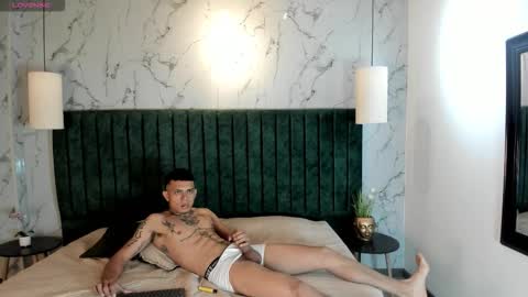 mrjustin_ online show from 09.12.25