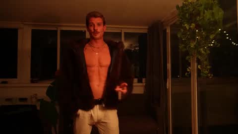 Snapshot of mrlong23cm chatting on 11.09.25 Mr Long online show from 11.09.25