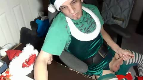 Snapshot of mrmarcxxcam chatting on 12.29.24 MrMarc online show from 12.29.24