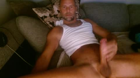 Snapshot of mrpornstar33 chatting on 06.13.26 Twinsoulsex online show from 06.13.26