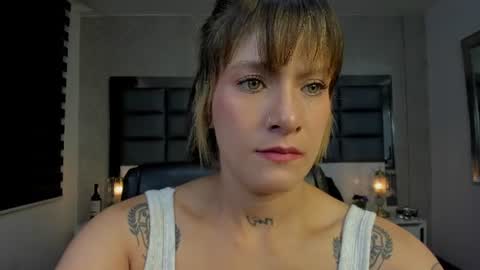 Snapshot of mrs_regina_clk chatting on 06.22.26 Regina online show from 06.22.26