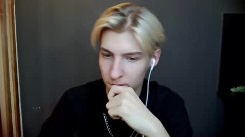 Adam online show from 01.03.25