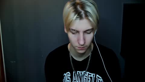 Adam online show from 01.05.25