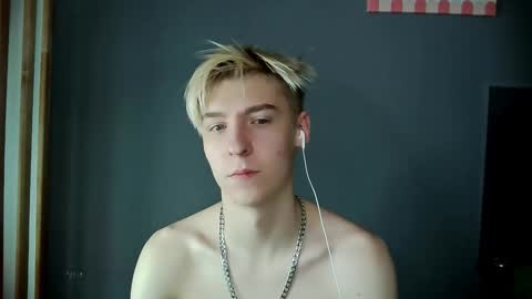 Adam online show from 01.10.25