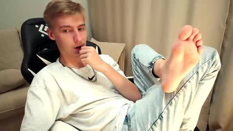 Adam online show from 09.26.25