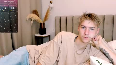 Adam online show from 10.06.25