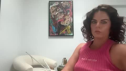 Snapshot of mrslaurenkate chatting on 11.10.25 mrslaurenkate online show from 11.10.25