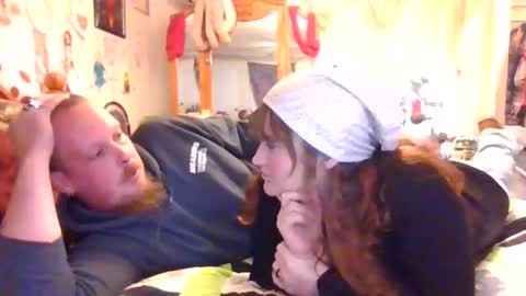 Snapshot of mrsluna19 chatting on 12.29.24 MrsLuna19 online show from 12.29.24