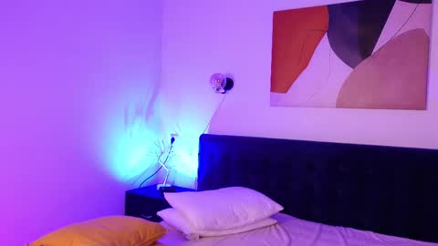 Snapshot of mrsprude chatting on 02.20.25 Molly online show from 02.20.25