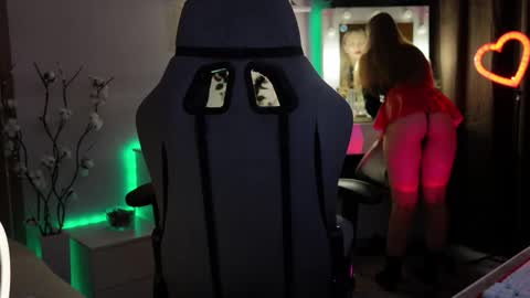 YOUR OWNER online show from 11.21.25