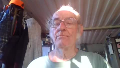 Snapshot of mrsubman chatting on 07.05.26 Chuck online show from 07.05.26