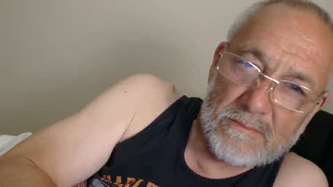 Snapshot of mrtease5 chatting on 07.15.26 mrtease5 online show from 07.15.26
