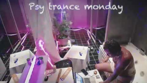 Snapshot of mrtranceman chatting on 09.23.25 MrTranceman online show from 09.23.25