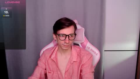 Snapshot of mrv1rginvibes chatting on 12.16.25 Shy Boy online show from 12.16.25