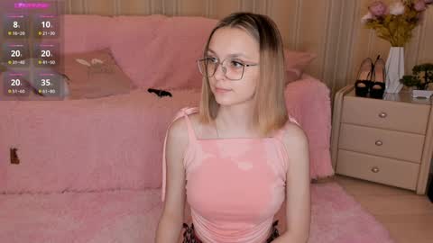 Snapshot of ms_elizabethqueen chatting on 12.22.24 Elizabeth online show from 12.22.24