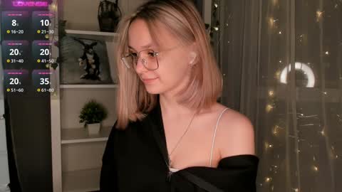 Snapshot of ms_elizabethqueen chatting on 01.17.25 Elizabeth online show from 01.17.25