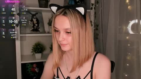 Snapshot of ms_elizabethqueen chatting on 02.09.25 Elizabeth online show from 02.09.25