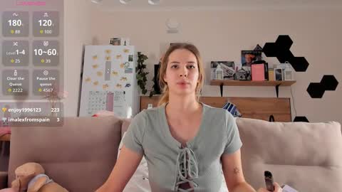 Snapshot of ms_foryou chatting on 11.17.25 Ms ForYOU online show from 11.17.25