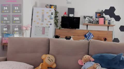 Snapshot of ms_foryou chatting on 11.27.25 Ms ForYOU online show from 11.27.25