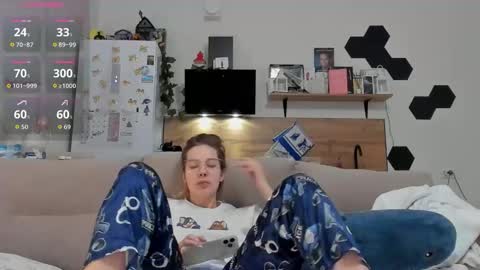 Snapshot of ms_foryou chatting on 12.20.25 Ms ForYOU online show from 12.20.25