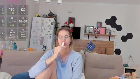 Snapshot of ms_foryou chatting on 01.09.26 Ms ForYOU online show from 01.09.26