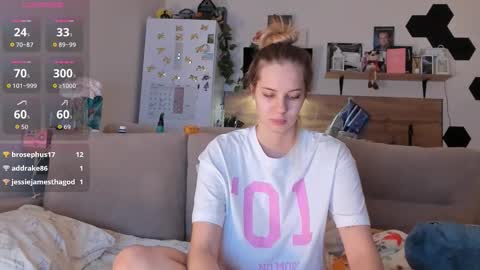 Snapshot of ms_foryou chatting on 01.12.26 Ms ForYOU online show from 01.12.26