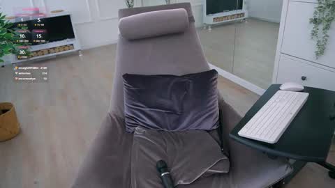 Snapshot of ms_lawless chatting on 02.03.25 Samantha online show from 02.03.25