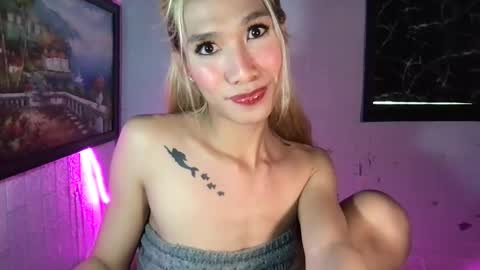 Snapshot of ms_maureenx69x chatting on 04.23.26 ms_maureenx69x online show from 04.23.26